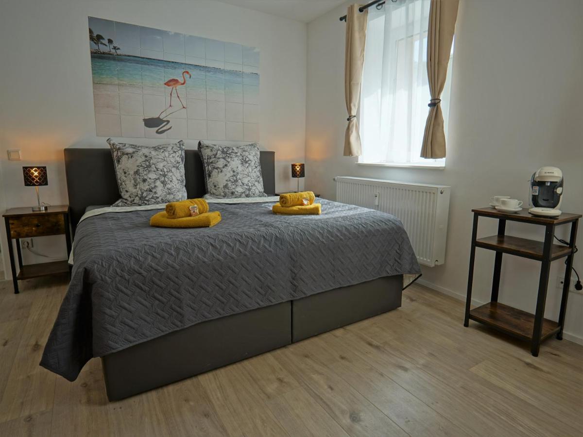 Апартаменты "Hogulu" Brandenburg, Balkon, Neustadt, Kueche, Wassernaehe - Parkplatz Inklusive Бранденбург Экстерьер фото