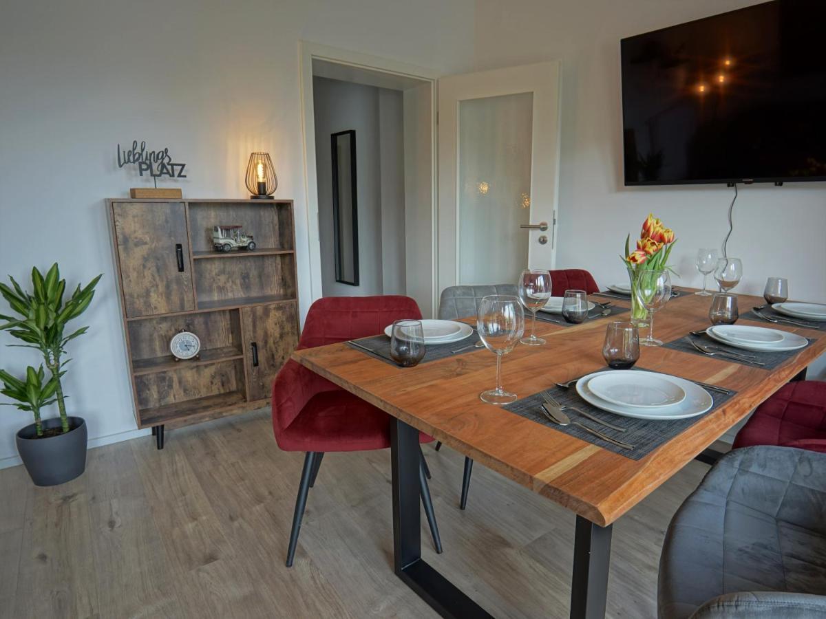 Апартаменты "Hogulu" Brandenburg, Balkon, Neustadt, Kueche, Wassernaehe - Parkplatz Inklusive Бранденбург Экстерьер фото