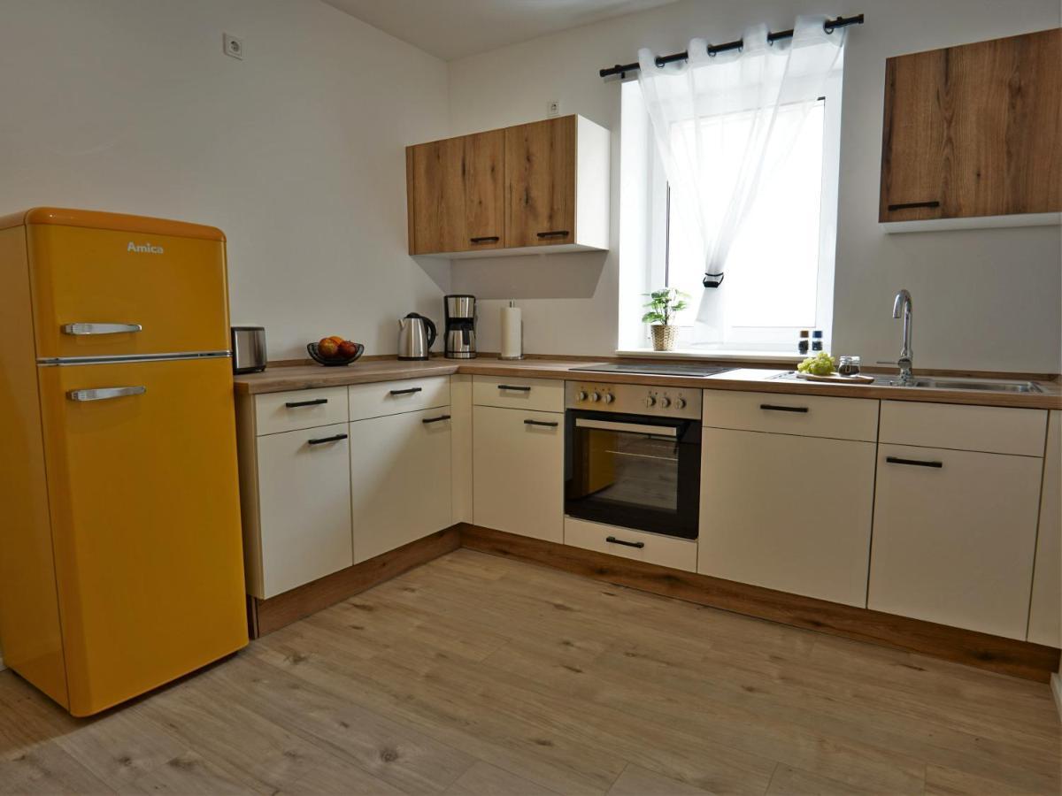 Апартаменты "Hogulu" Brandenburg, Balkon, Neustadt, Kueche, Wassernaehe - Parkplatz Inklusive Бранденбург Экстерьер фото