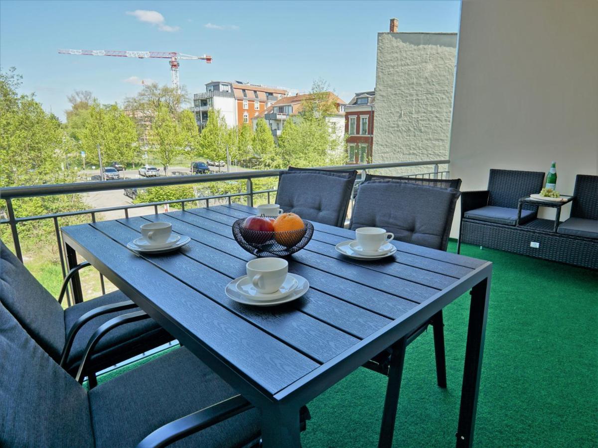Апартаменты "Hogulu" Brandenburg, Balkon, Neustadt, Kueche, Wassernaehe - Parkplatz Inklusive Бранденбург Экстерьер фото