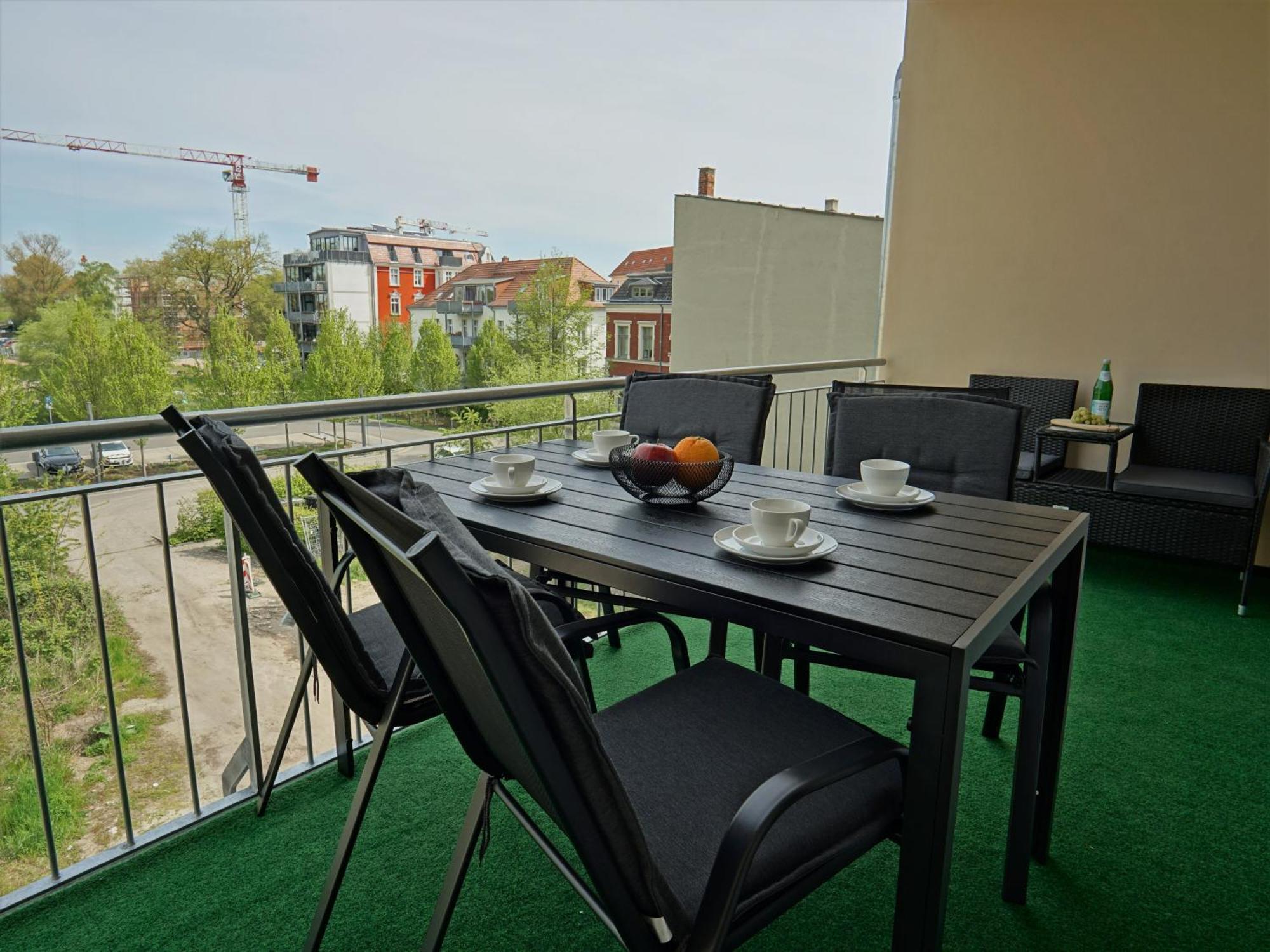Апартаменты "Hogulu" Brandenburg, Balkon, Neustadt, Kueche, Wassernaehe - Parkplatz Inklusive Бранденбург Номер фото