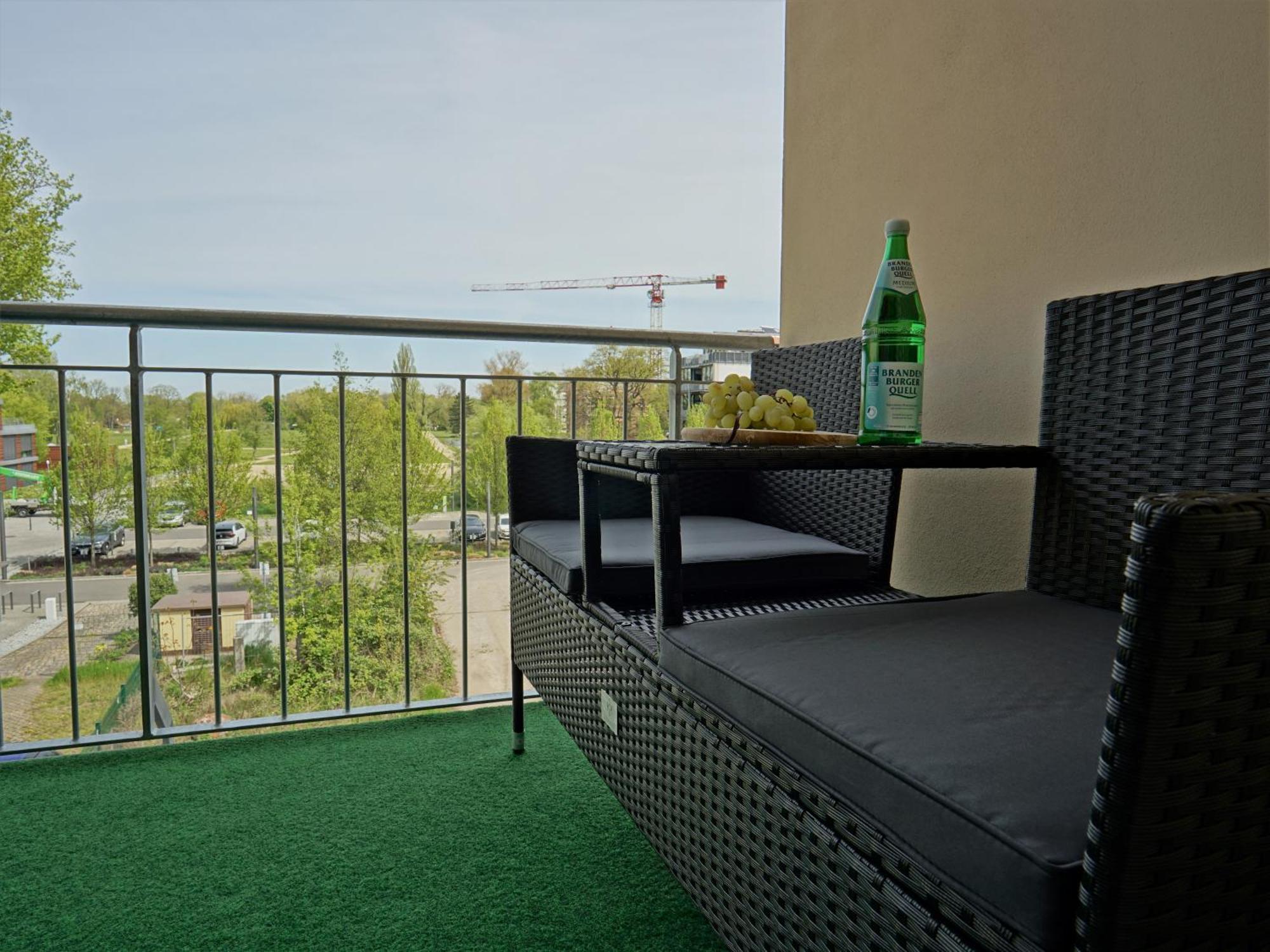 Апартаменты "Hogulu" Brandenburg, Balkon, Neustadt, Kueche, Wassernaehe - Parkplatz Inklusive Бранденбург Номер фото